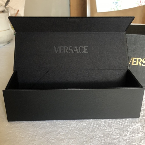 COPY - - Brand New Authentic Versace Eye Glass Case - Picture 4 of 5